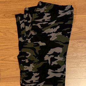 Camouflage leggings